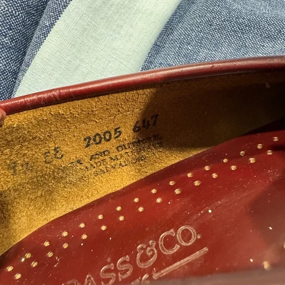 Bass Classic Brown Leather Loafers - Picture 8 of 8